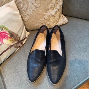 Woman's black leather loafers 11 size